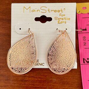 Bundle 3 for $12. Main Street Rose Gold Dangle Earrings
